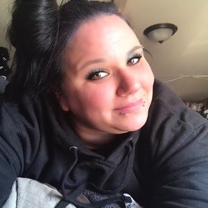 Meet your Posher, Nikki